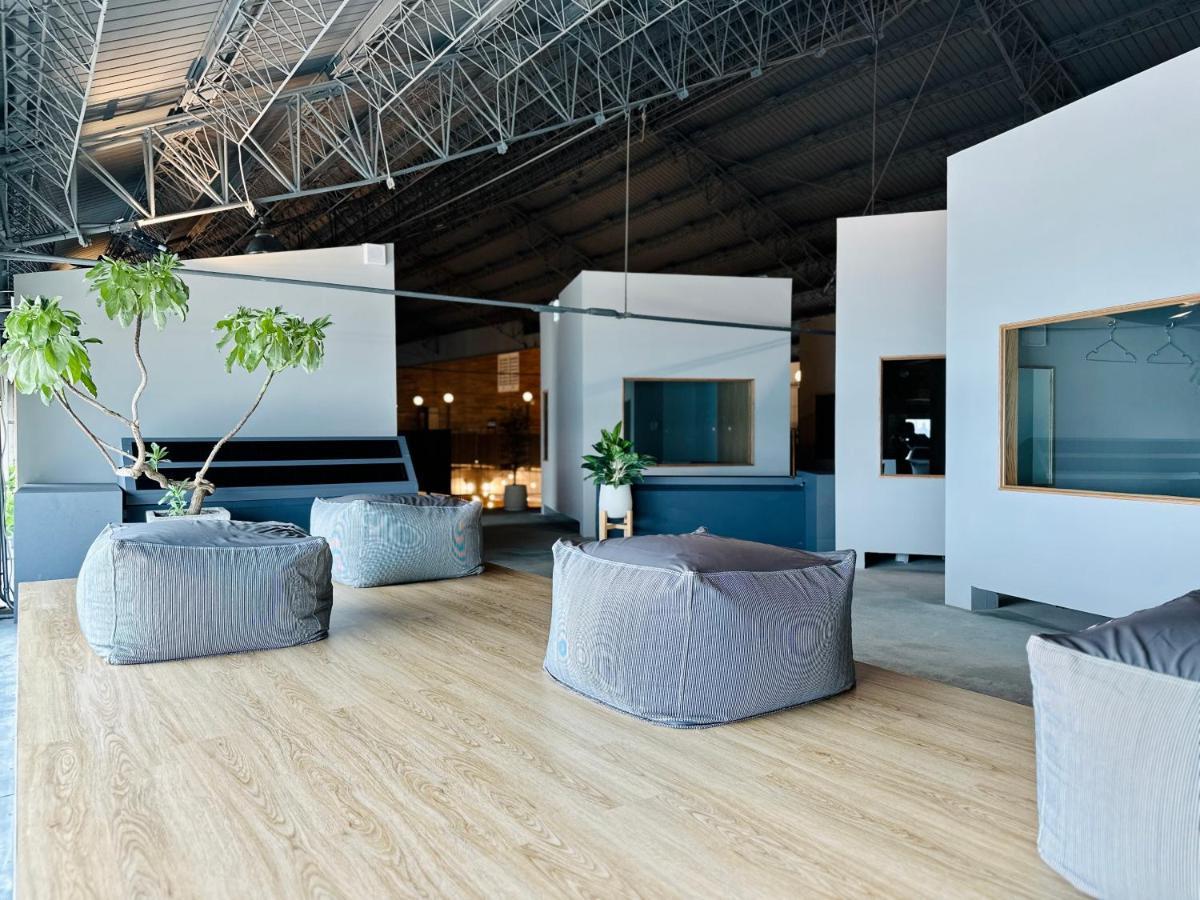 Kw2 Hostel Гаосюн Екстер'єр фото